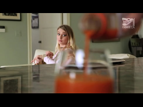 ❤️ Tfajla sħuna b'tits kbar u pussy strett gets vit minn jitlef, iżda diffiċli ħafna ❌ Porn sabiħ fil-porn mt.pornolymp.ru ☑